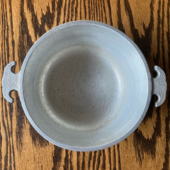 Vintage Guardian Service Cookware Hammered Aluminum Round 2 Qt Dome Cooker Pot - Picture 2 of 10